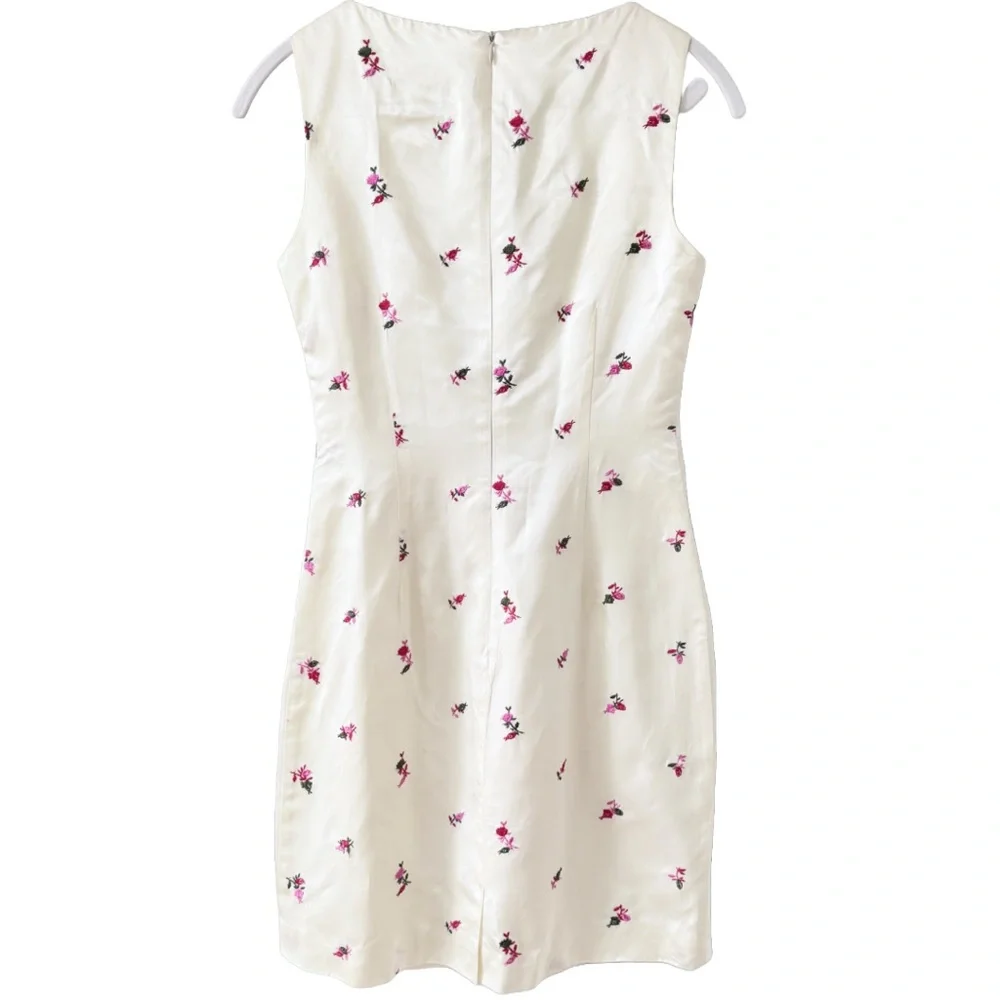 BCBG Ivory White Sheath Midi Dress Red & Pink Flower Embroidery Sleeveless Sz 4
